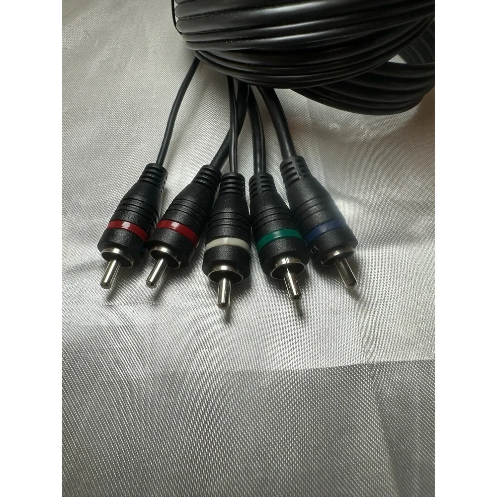 Audio Video Cable - 3 Video Jacks / 2 Audio Jacks Approx 6' PS2/Wii/Xbox